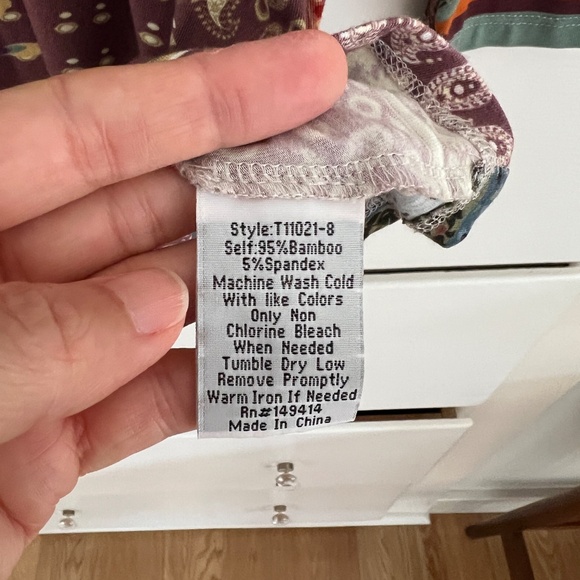 Johnny Was Madison Favorite 3/4 Sleeve V-Neck Swing Tee Shirt Size XS - Picture 8 of 9